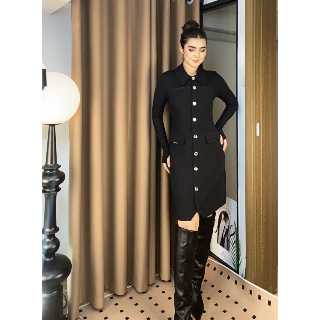 爱念原创摸胸设计显瘦气质连衣裙