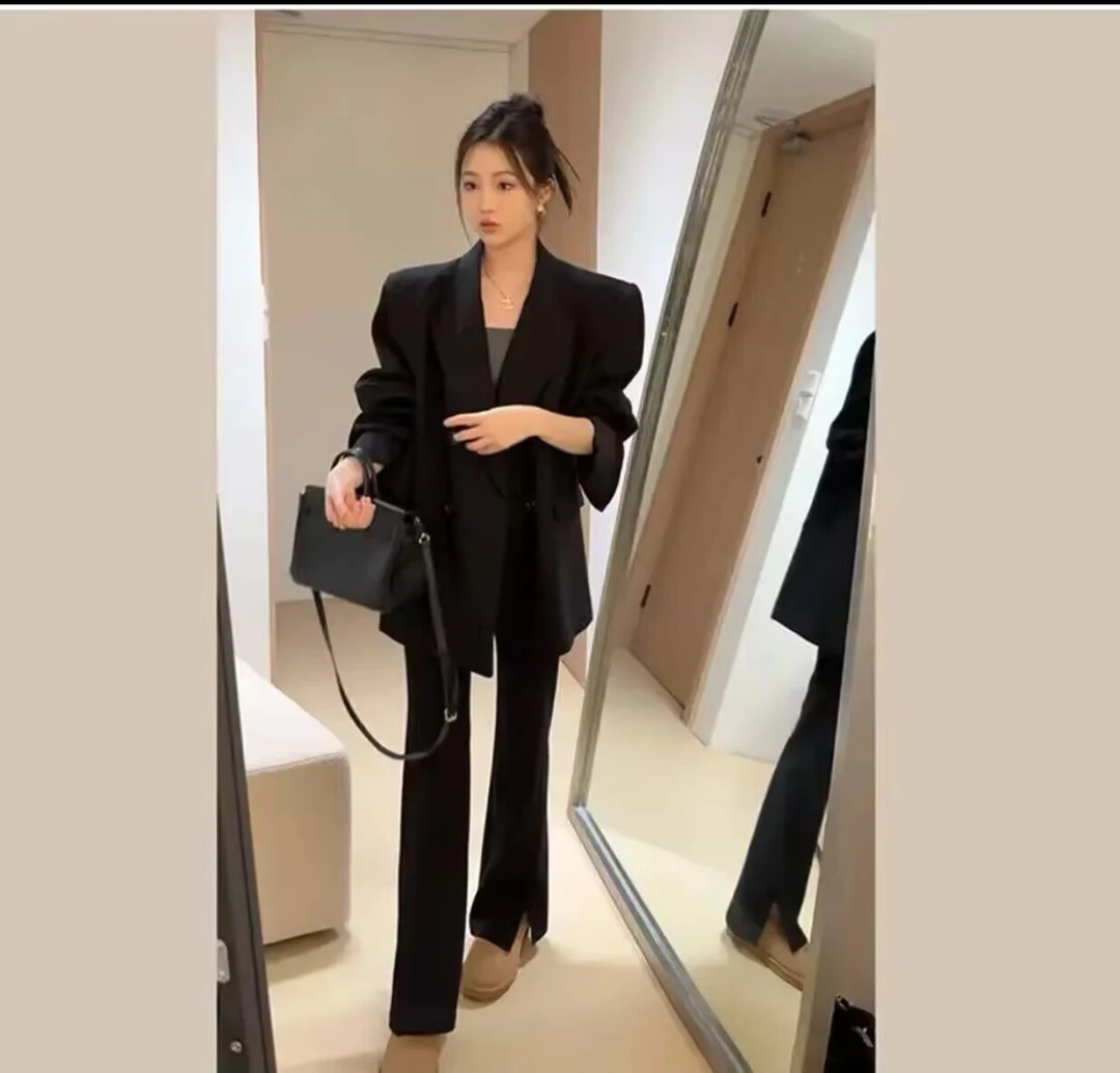 2025年秋季款云感裤大码不规则弹力微喇遮肉显瘦开叉小黑裤女5023