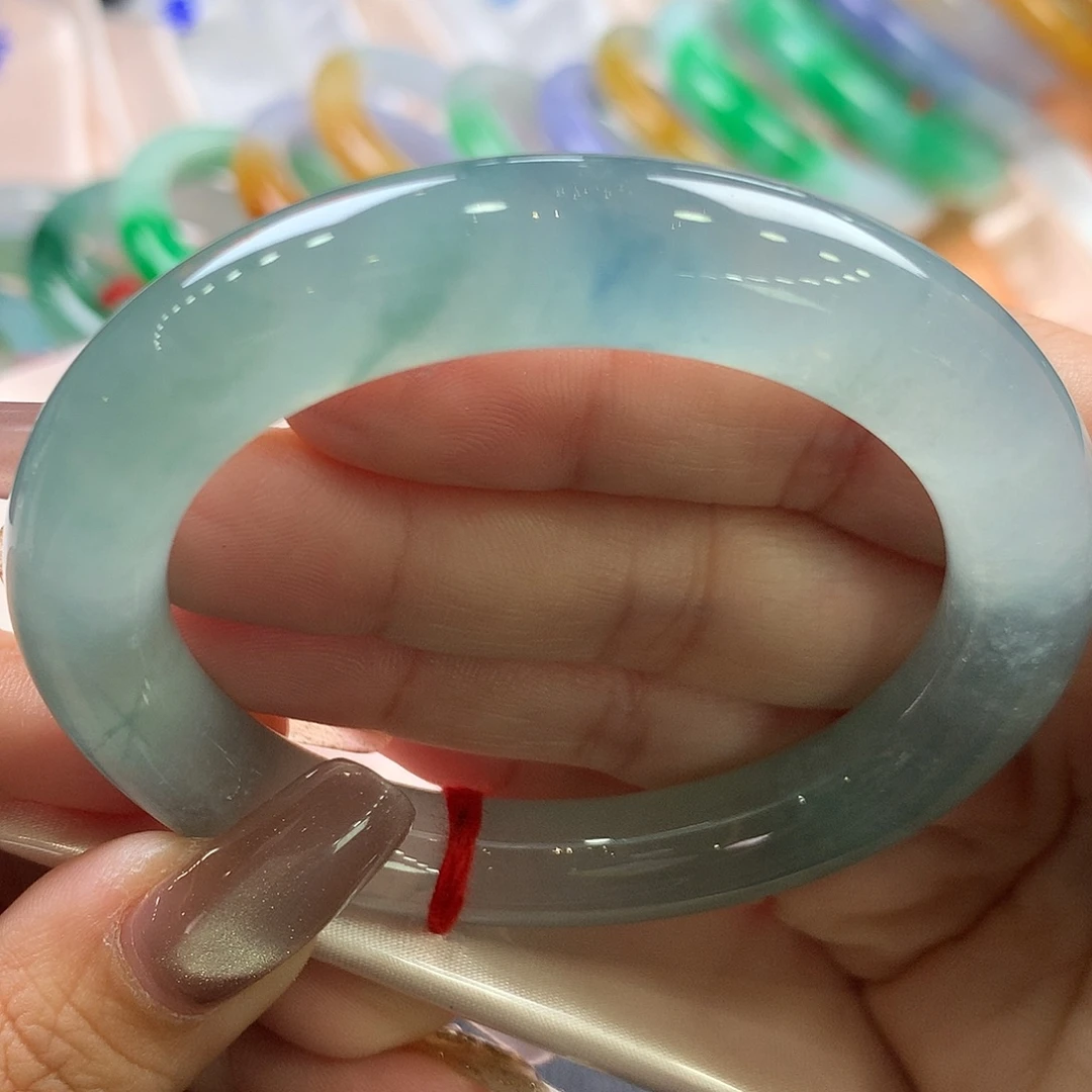 翡翠未镶嵌手镯52.3圆条