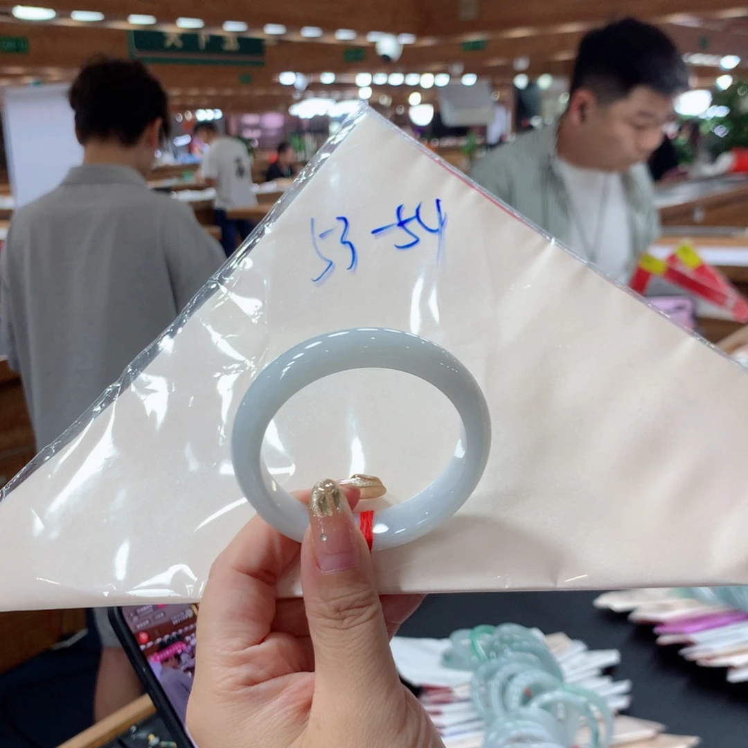 翡翠未镶嵌手镯买断
