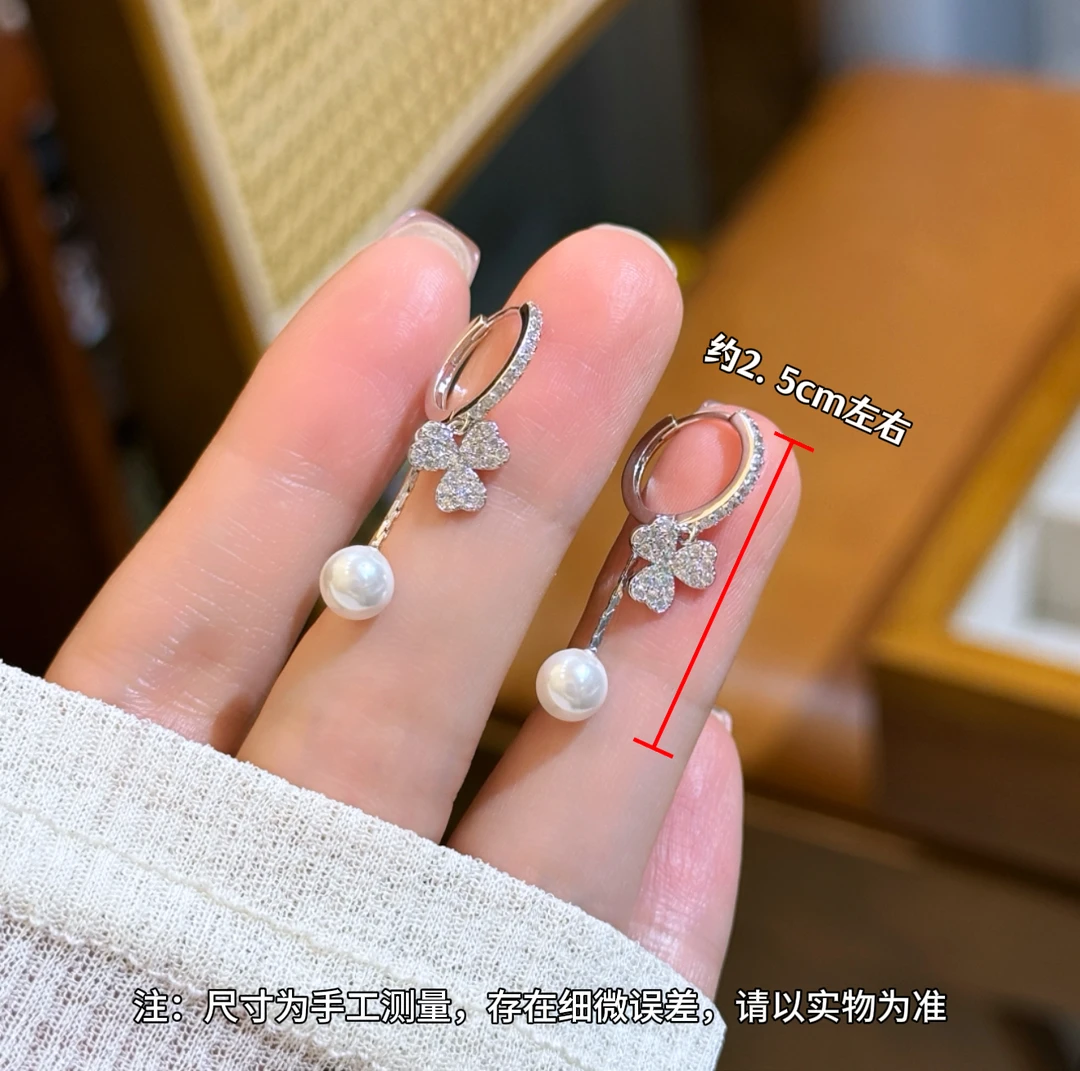 铜合金耳饰 清新百搭微镶花瓣珠珠耳环