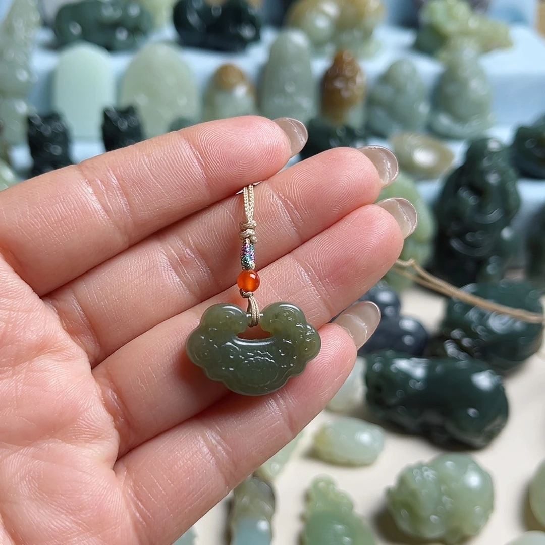 糯***米和田玉未镶嵌把件