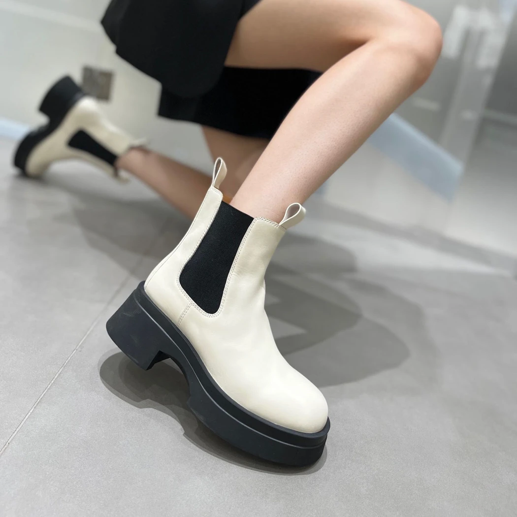 LIAJIGIRL/阿吉女·原创设计厚底胎牛烟筒靴白色百搭318-2