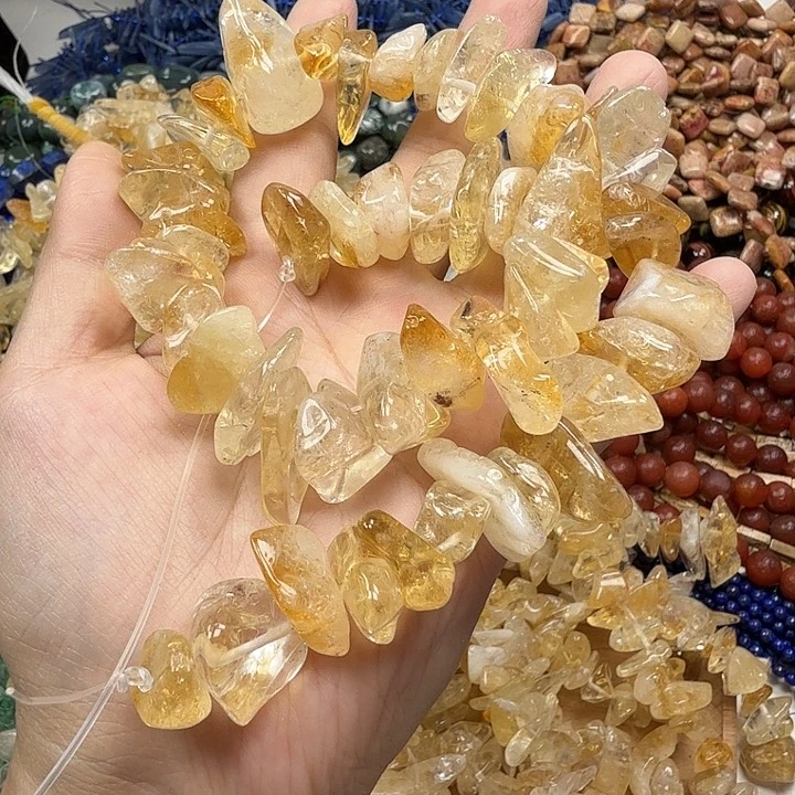 水晶珠宝半成品未镶嵌黄水晶大颗粒碎石一条