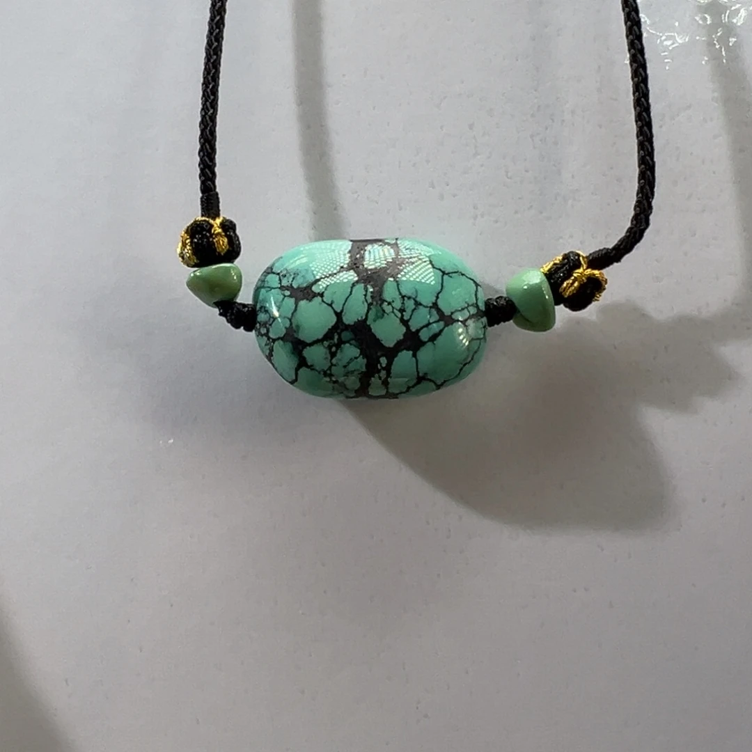 绿松石未镶嵌挂件