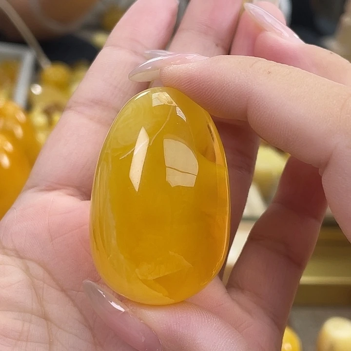 琥珀未镶嵌珠宝奇石琥珀h3