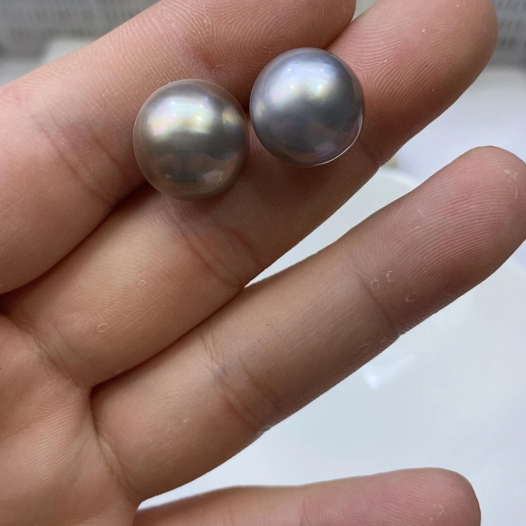 18K金镶嵌拼合珍珠（马贝珠）耳饰