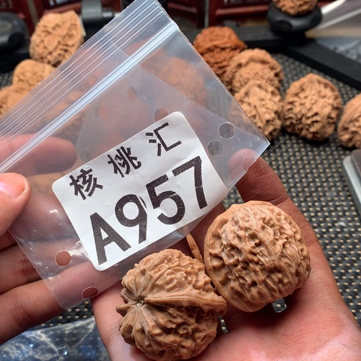 吊坠文玩核桃金麒麟