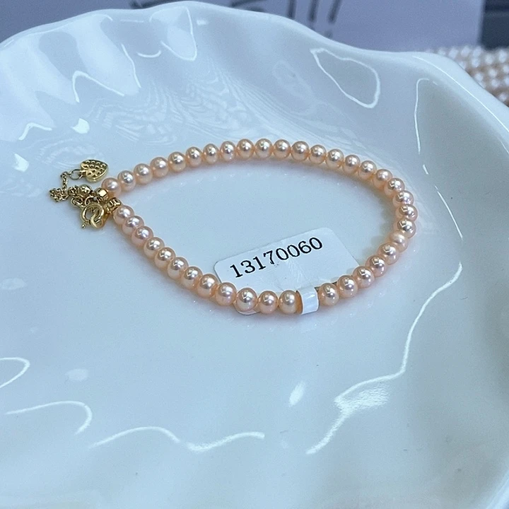 颈饰未镶嵌淡水珍珠