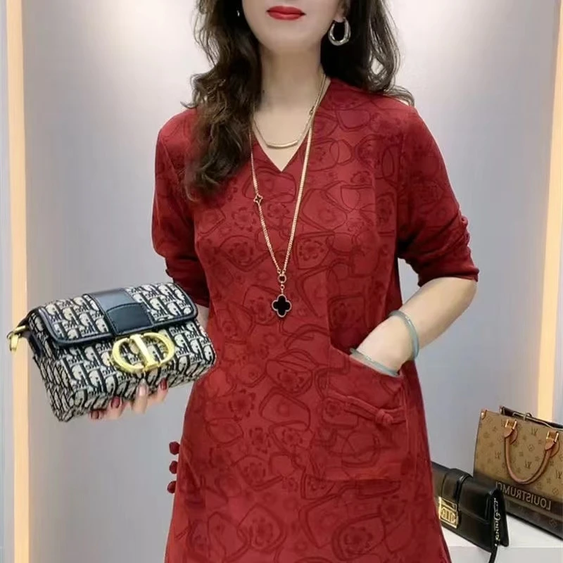 时尚洋气妈妈领中复古长款打底中长款新款宽松显瘦提花休闲上衣68