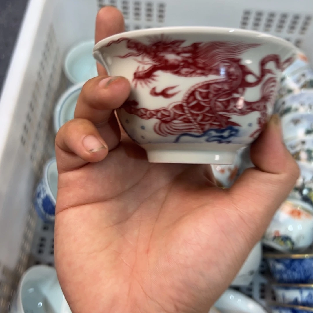白青花釉里红鱼化龙压手杯全