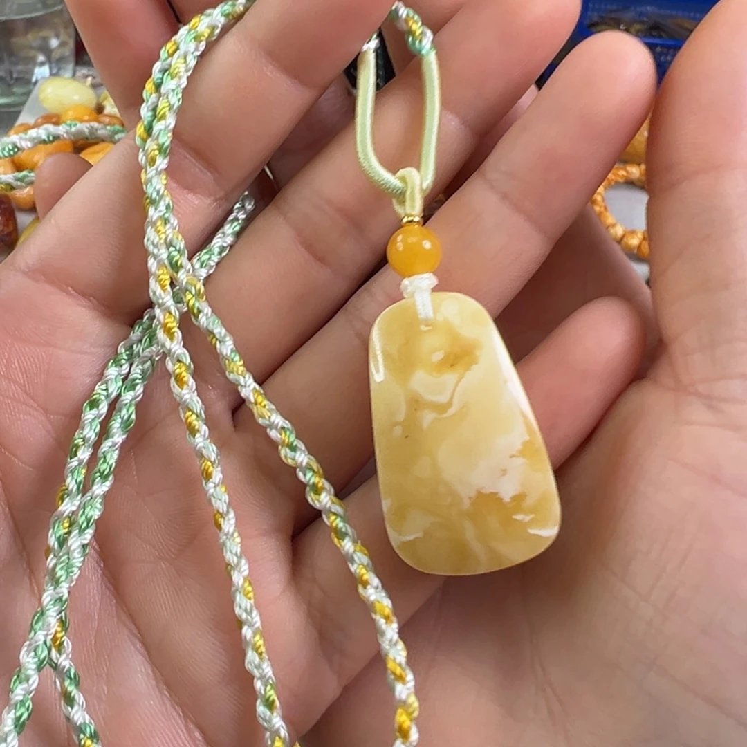 蜜蜡裸石未镶嵌微瑕