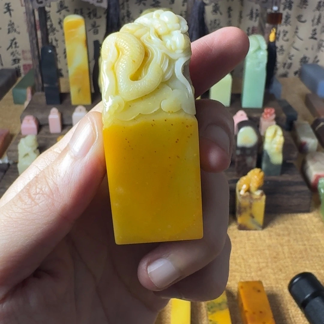 ****昌化石印石青田红星菜花