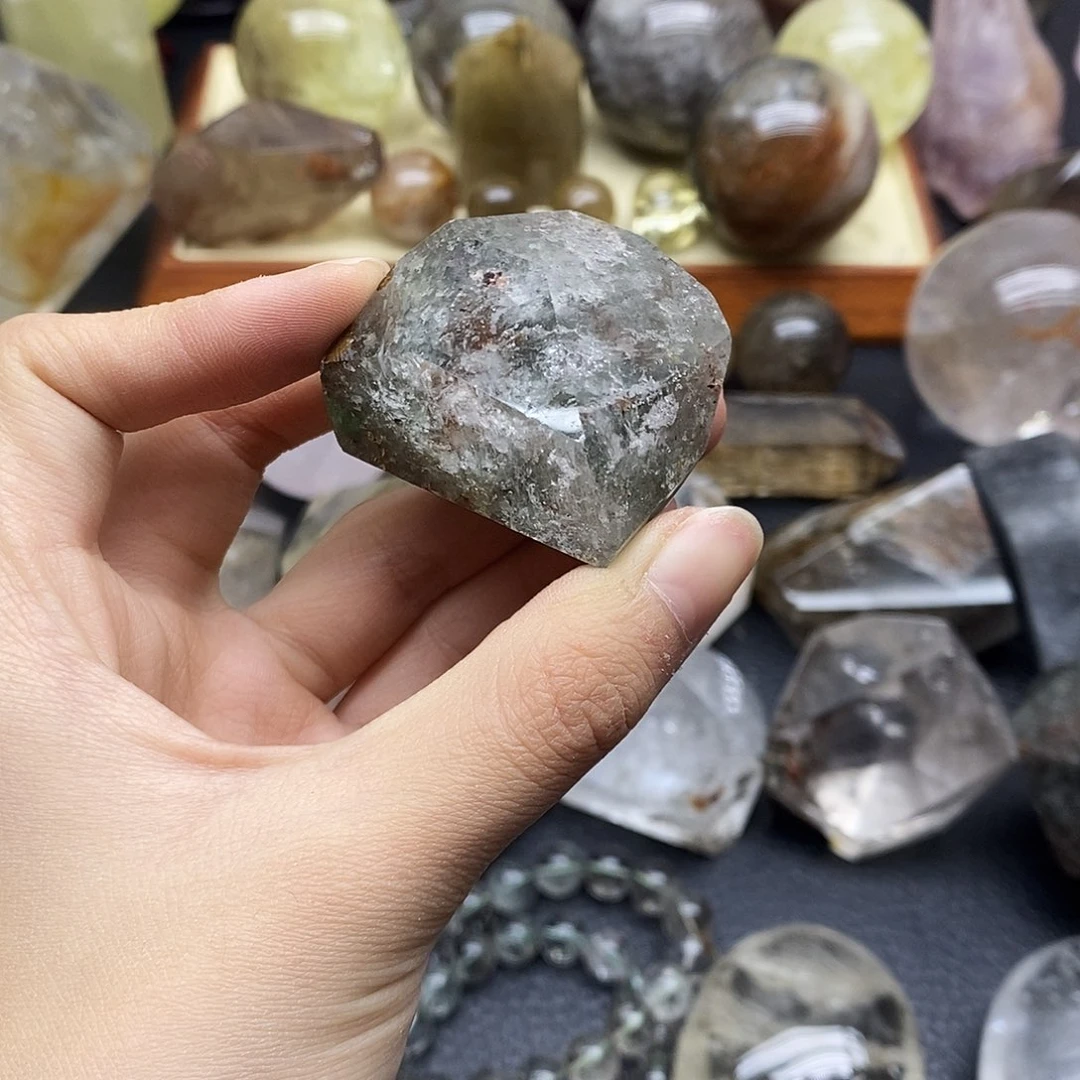 珠宝半成品水晶未镶嵌77水晶石