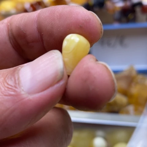 手串蜜蜡未镶嵌吊坠