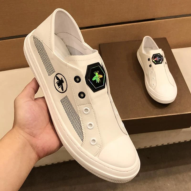 欧洲站潮牌一脚蹬男鞋春季小蜜蜂懒人小白鞋韩版百搭套脚板鞋男士
