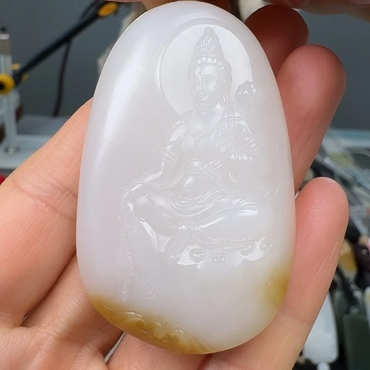 和田玉未镶嵌颈饰