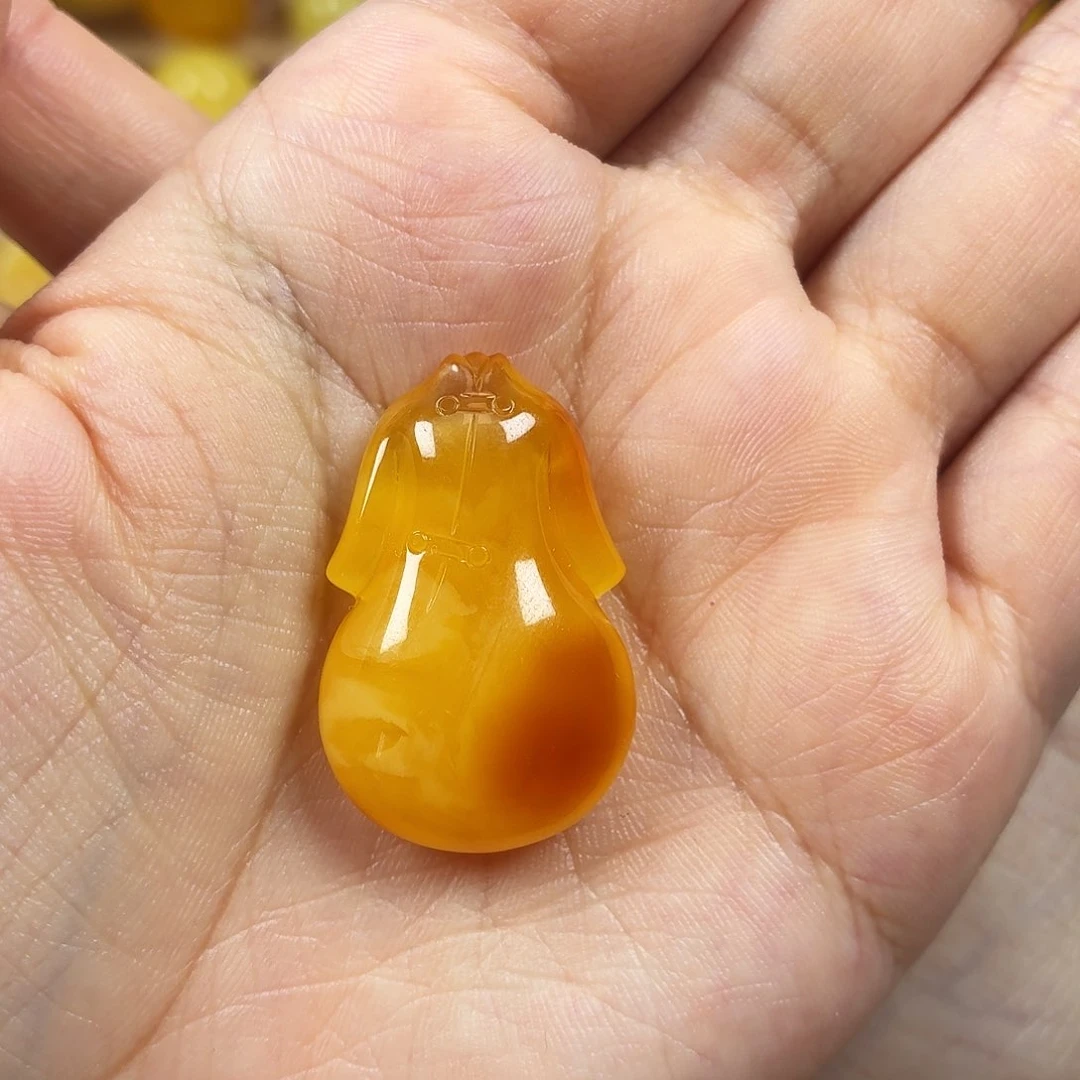 未镶嵌颈饰蜜蜡焦皮旗袍