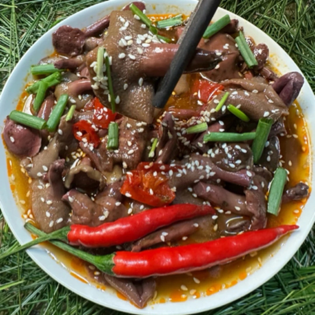 精选云南野生菌红乳牛肝菌盐水菌可火锅凉拌炒