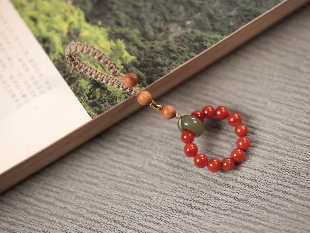 南红玛瑙柿子红6mm【挂件】配老山檀香【和田玉平安扣】