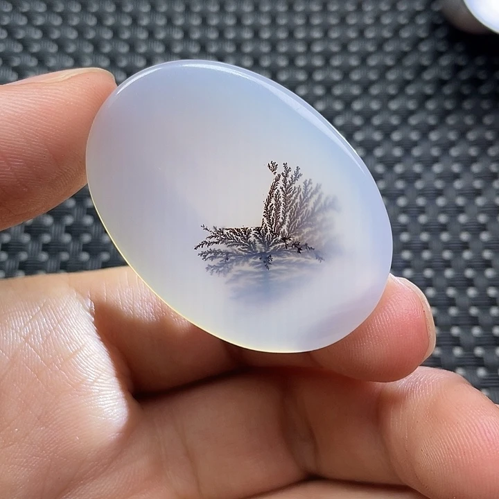未镶嵌颈饰玛瑙/玉髓逆***薇