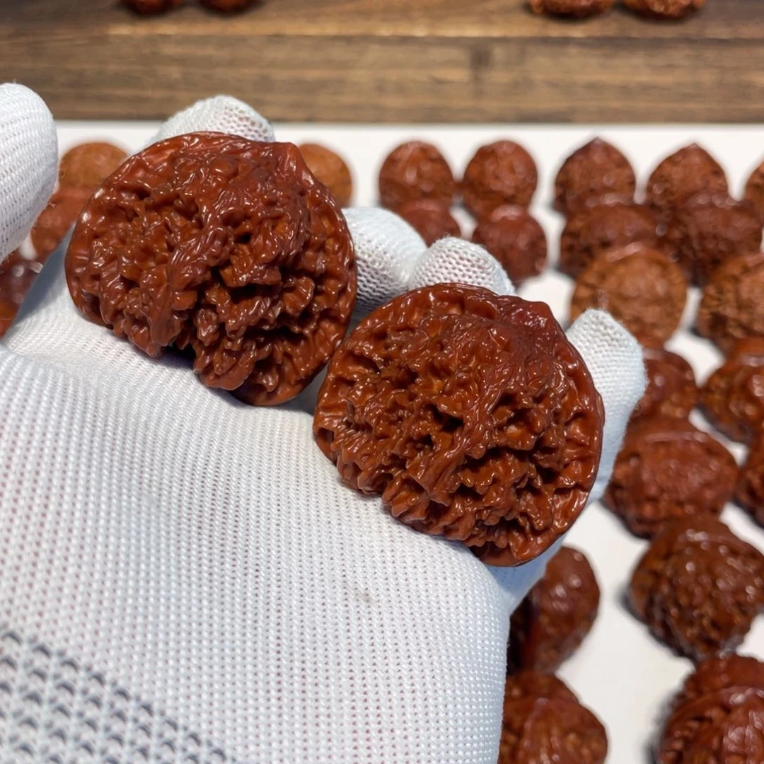 猴头核桃吊坠何***我满天星800.04.45