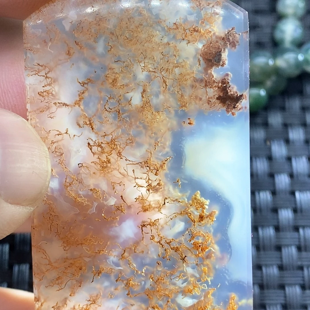 玛瑙/玉髓颈饰未镶嵌岳****?