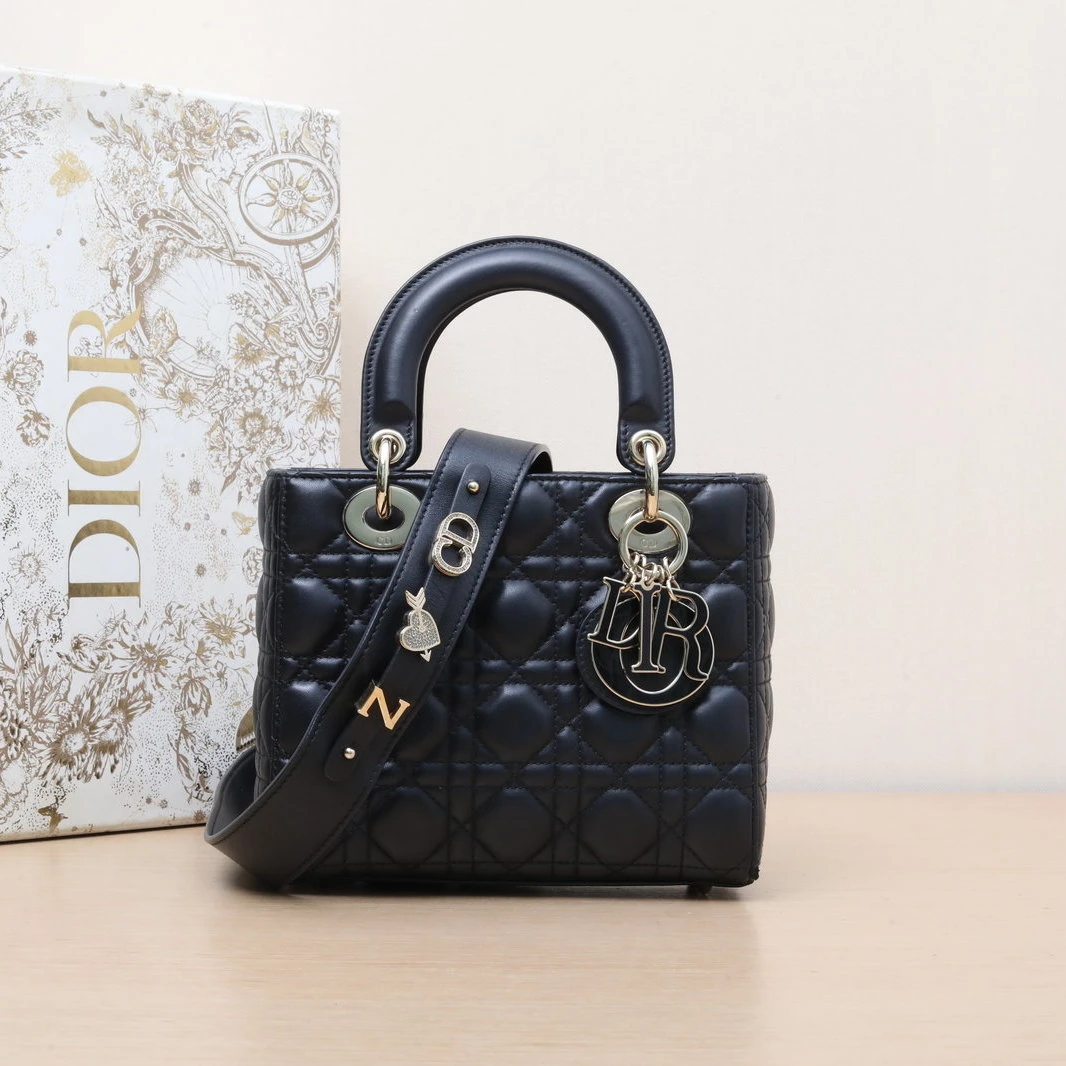 95新 DIOR/迪奥 【双双】戴妃包 四格 黑色 皮革S 珐琅扣 2022