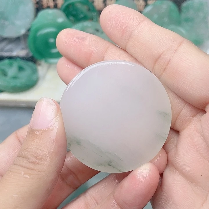 颈饰未镶嵌石英质玉风*
