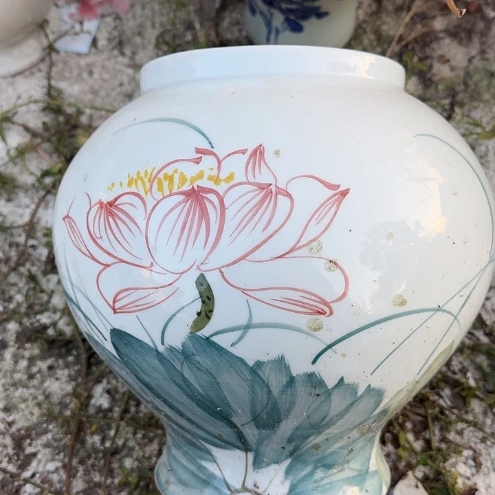 微瑕景德镇陶瓷花瓶