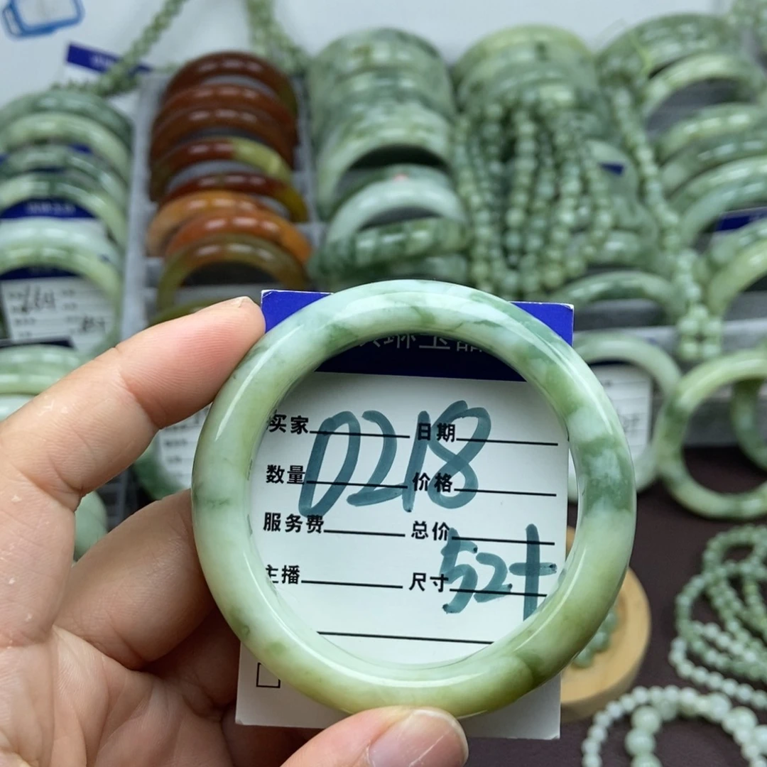 未镶嵌蛇纹石玉手链