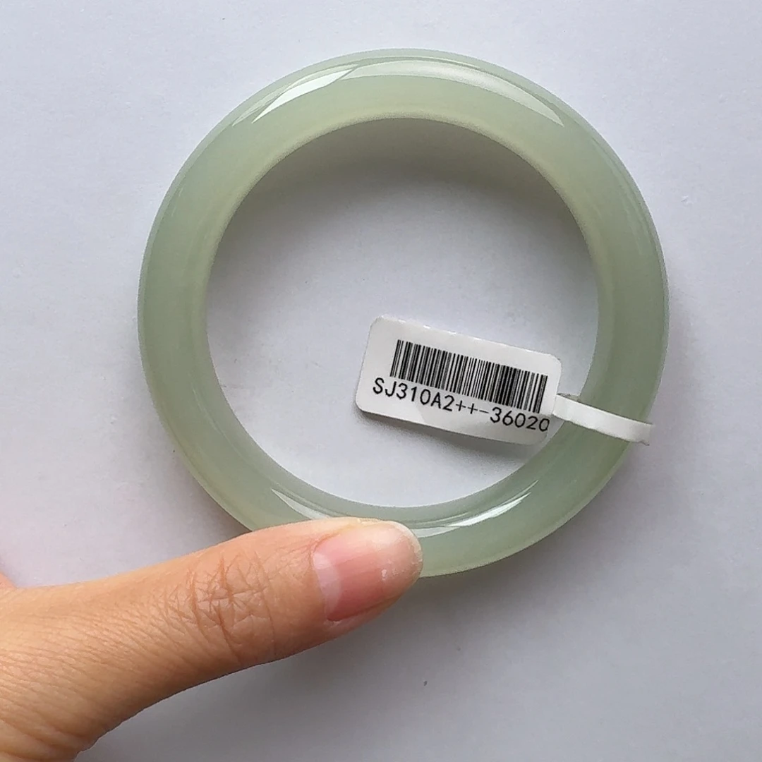 和田玉未镶嵌手镯60