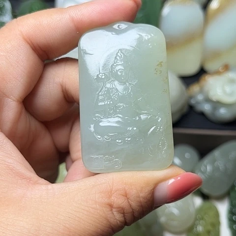 颈饰未镶嵌和田玉