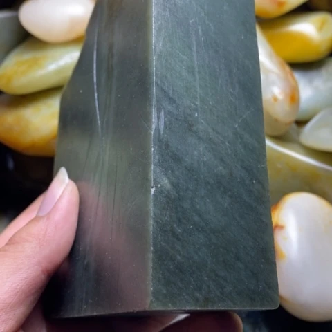 未镶嵌和田玉（糖玉）挂件