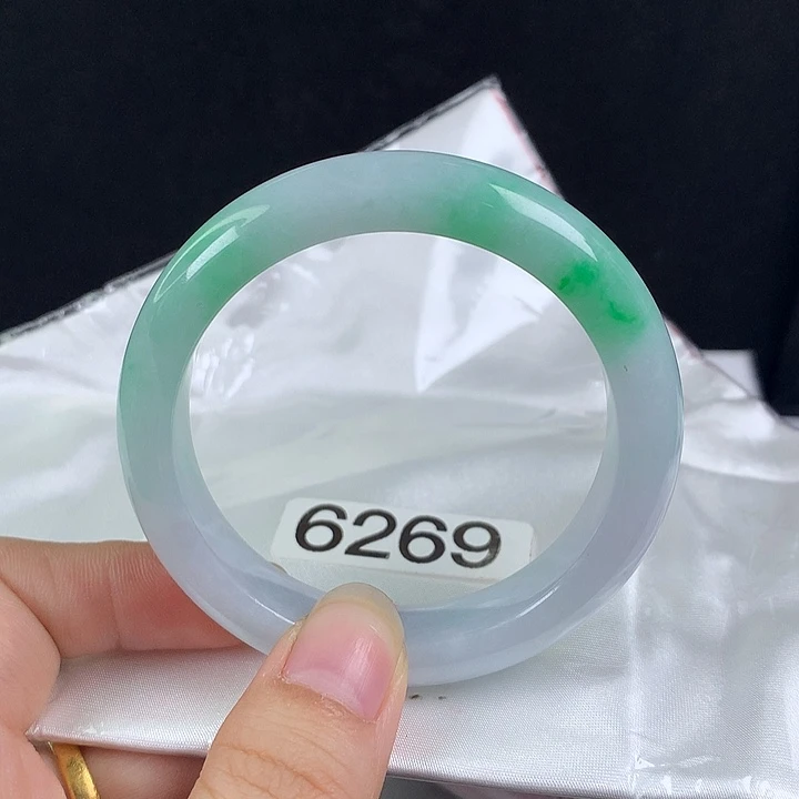 翡翠未镶嵌手镯54圈