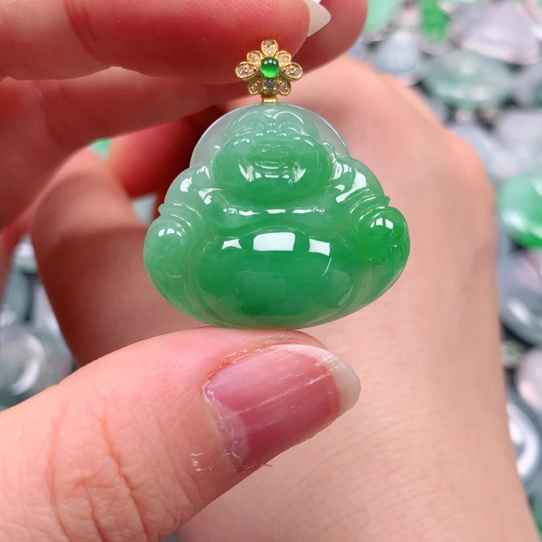 颈饰18K金镶嵌翡翠天然翡翠