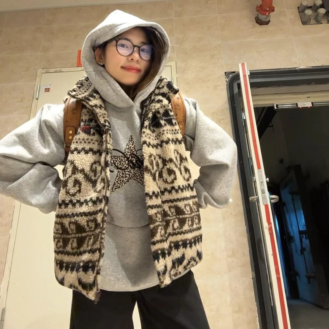 复古费尔岛加绒加厚马甲女2026秋冬新款巨好看的初冬外套宽松上衣