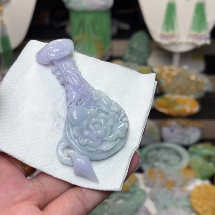 颈饰未镶嵌翡翠吊坠