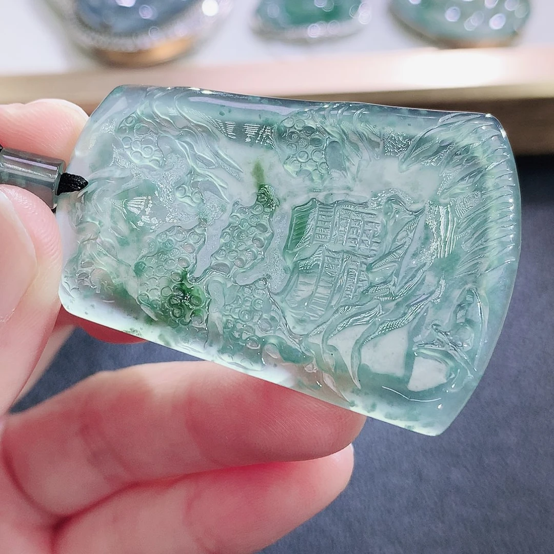 翡翠未镶嵌颈饰翡翠