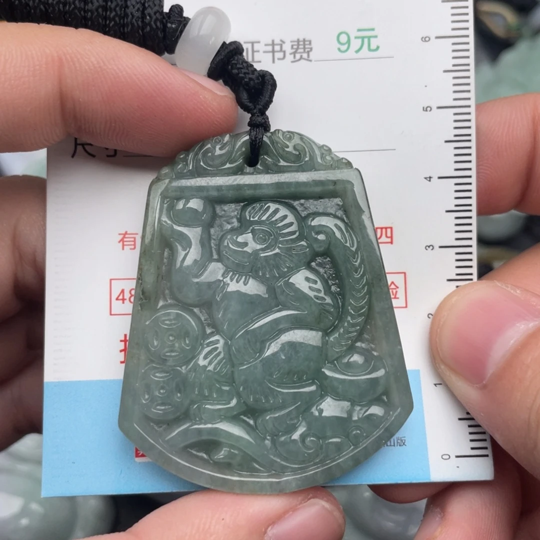 吊坠(不含链)未镶嵌翡翠