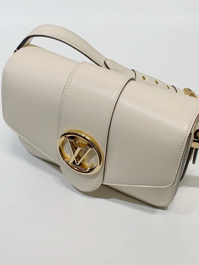 99新 LouisVuitton/路易威登 白色pont9 芯片款  二店 11809480