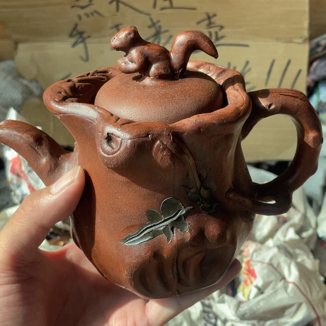 茶壶紫砂老厂紫砂壶一件。