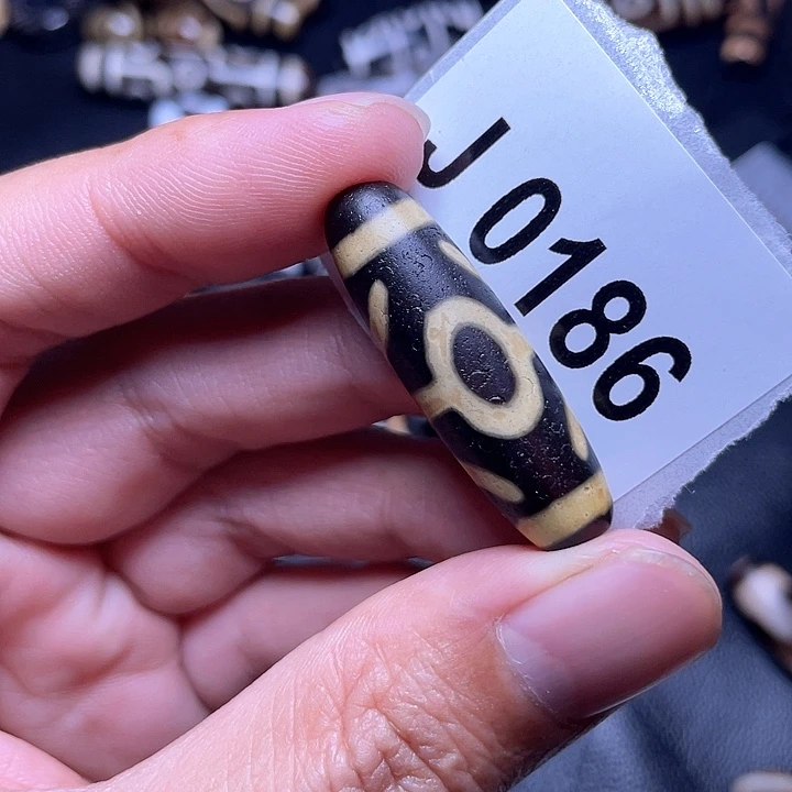 玛瑙/玉髓颈饰未镶嵌瑕疵