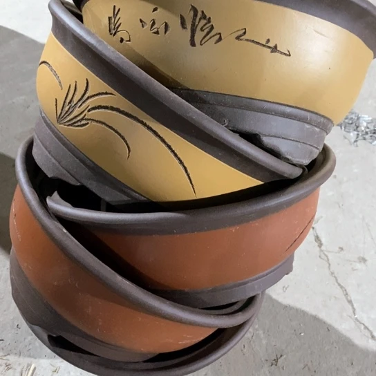 紫砂花盆100,5。  29.5-12。微瑕