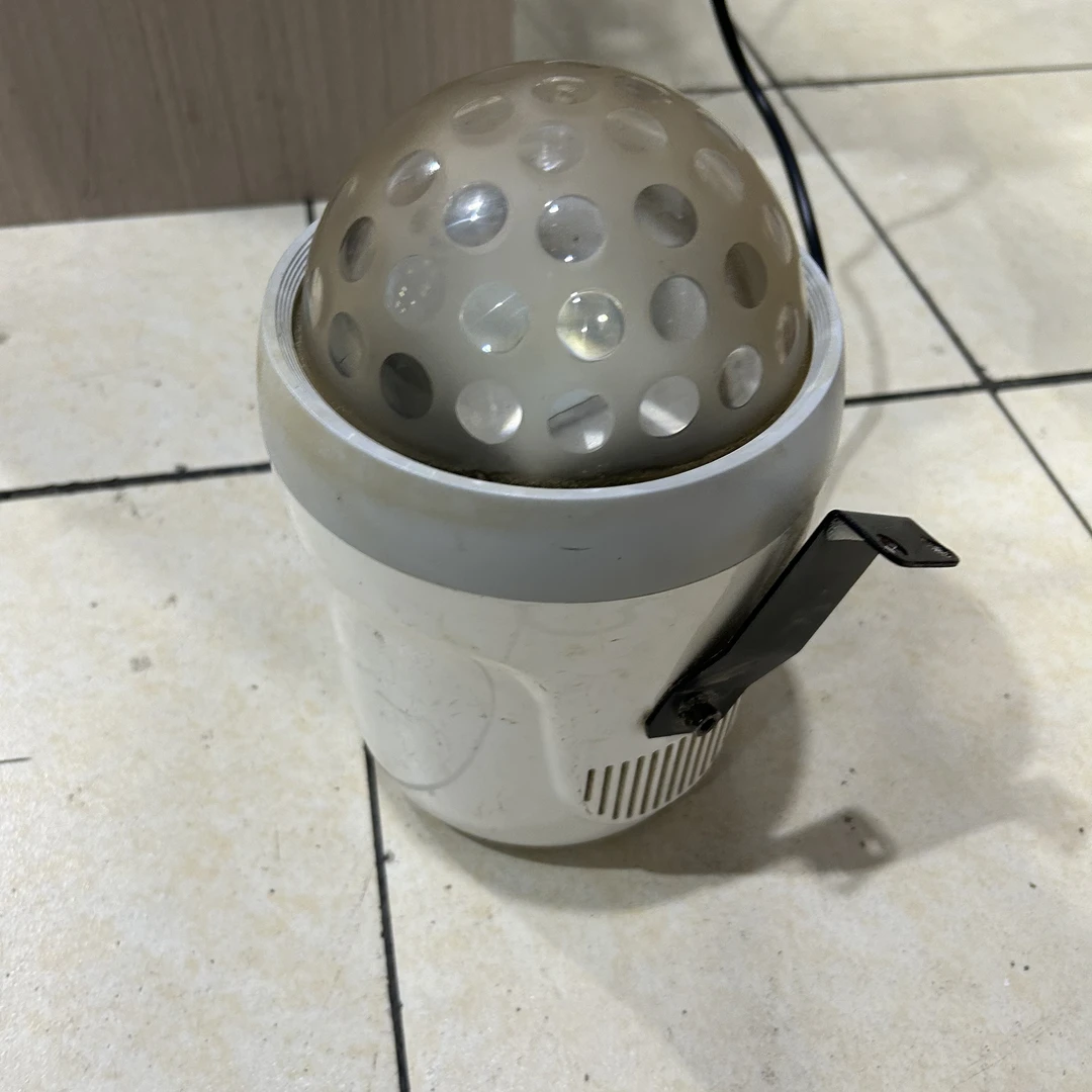 8新  （不包邮）KTV彩灯一个