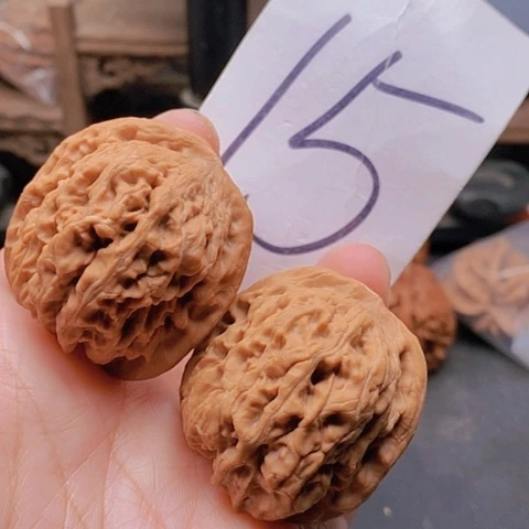 吊坠桃核39全品天眼王48克