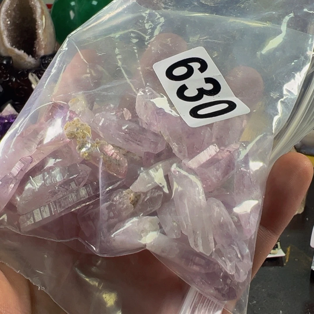 未镶嵌水晶珠宝半成品