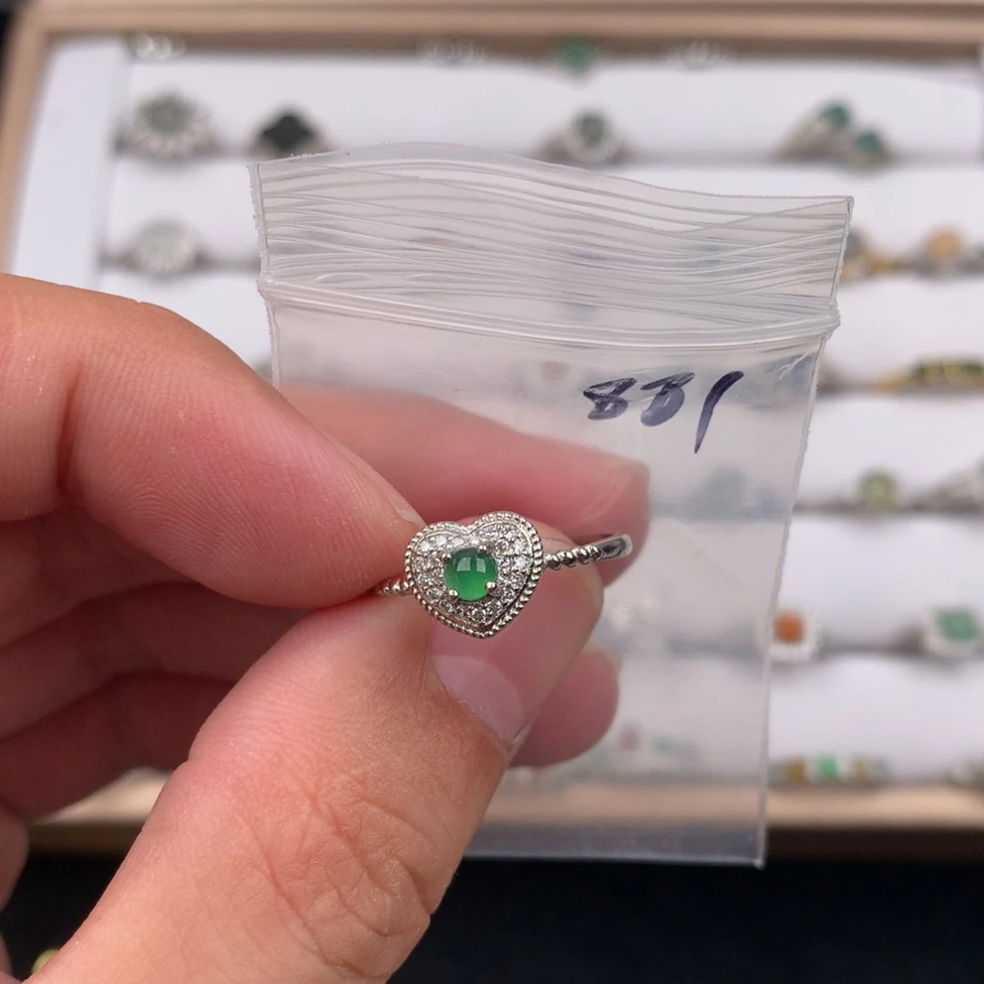 翡翠未镶嵌戒指881
