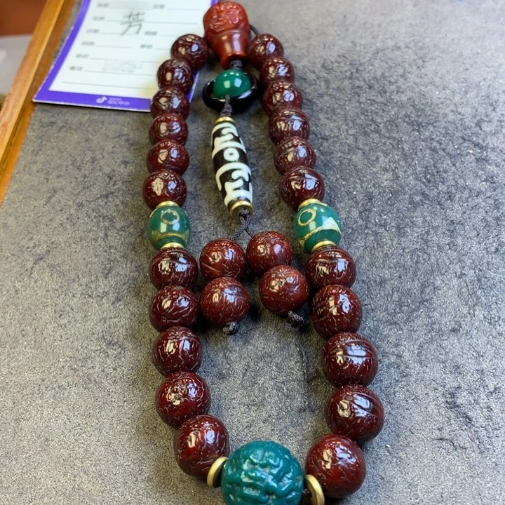 凤眼菩提吊坠手持