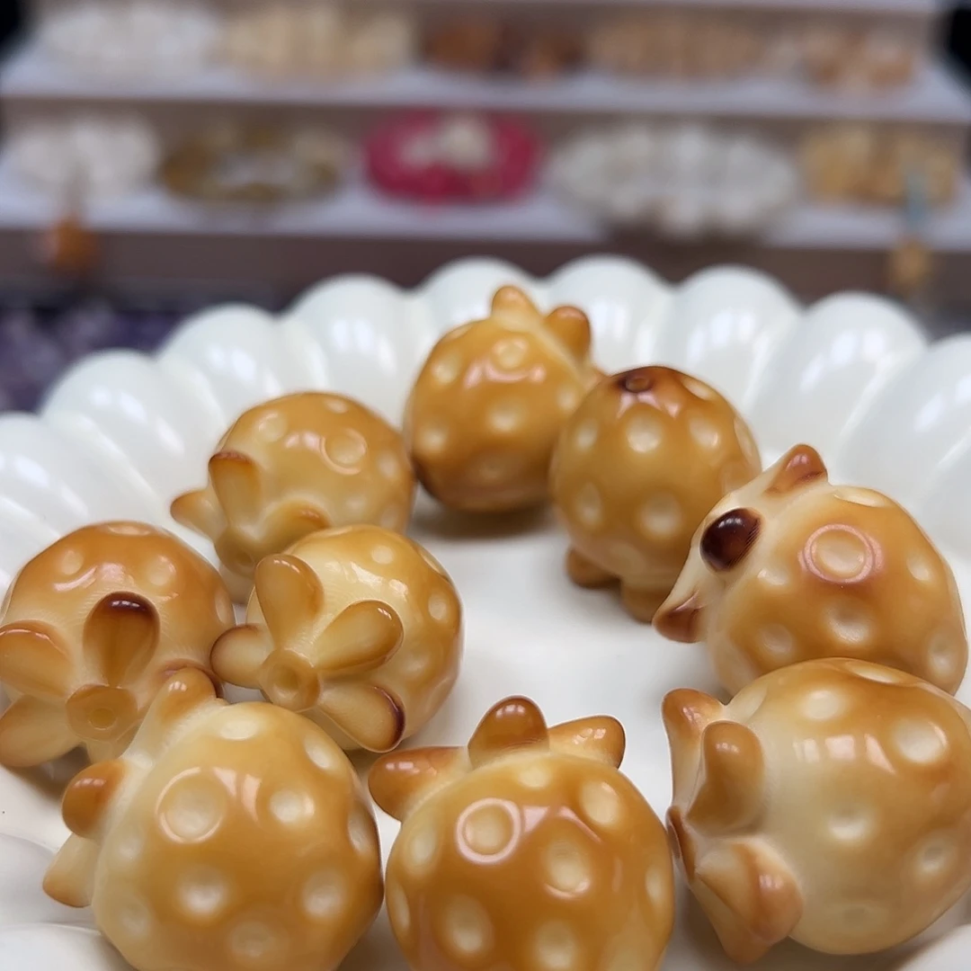 手串菩提根/象牙果瑕疵炭烧草莓9颗有裂